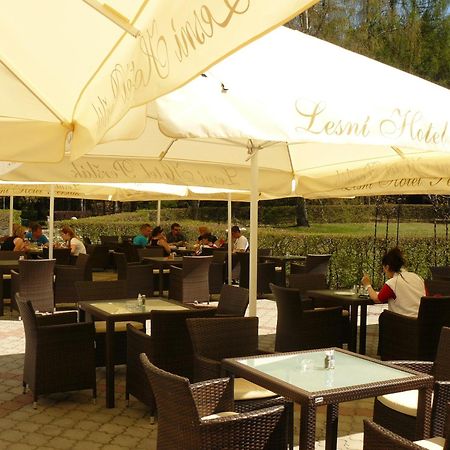 Lesni Hotel Perslak Нова-Быстршице Экстерьер фото