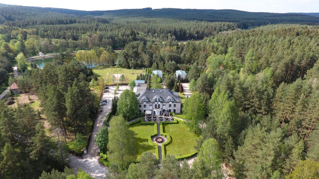 Lesni Hotel Perslak Нова-Быстршице Экстерьер фото