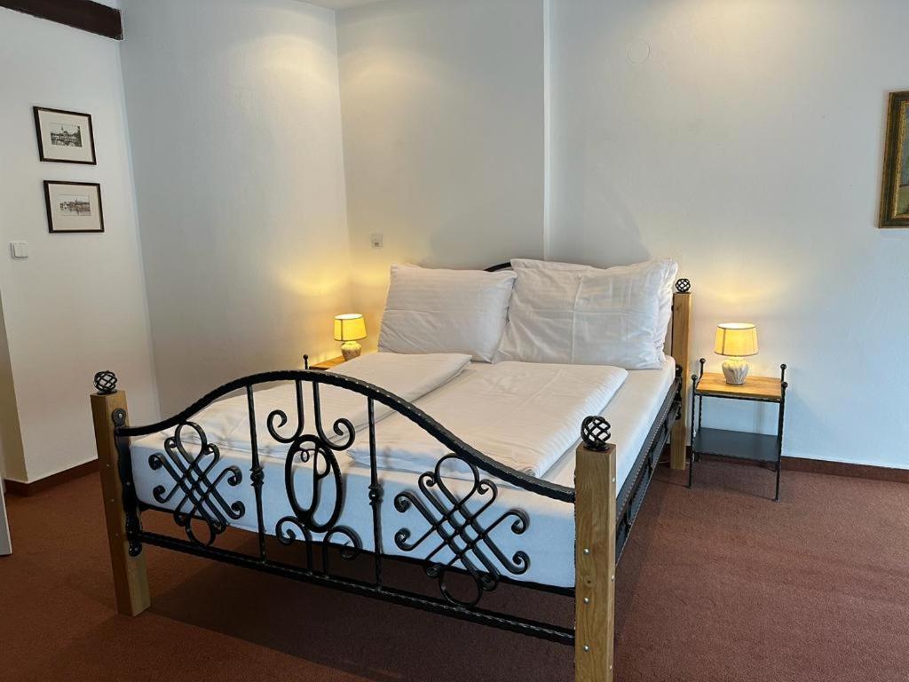 Lesni Hotel Perslak Нова-Быстршице Номер фото