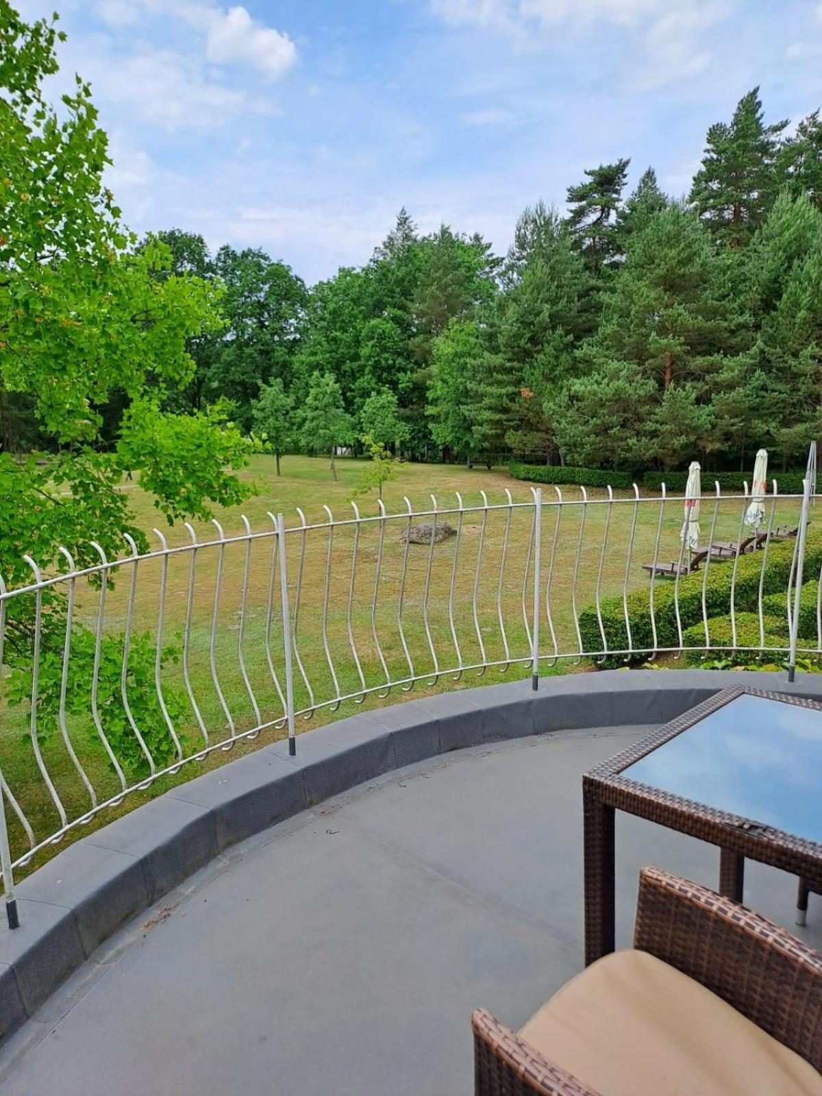 Lesni Hotel Perslak Нова-Быстршице Экстерьер фото